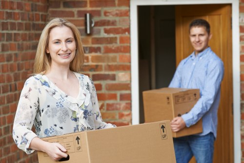 Local packing and unpacking service for Westminster customers